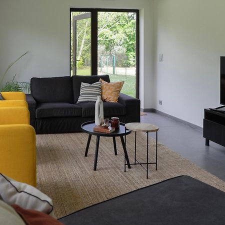 Au Petit Canteleu - Bed & Breakfast Beloeil Eksteriør bilde