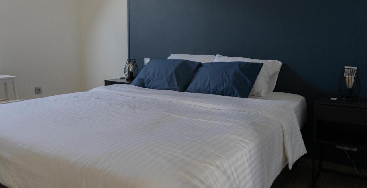 Au Petit Canteleu - Bed & Breakfast Beloeil Eksteriør bilde